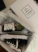 Black chunky sneakers