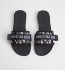 STRAP SANDALS
